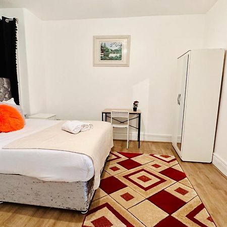 City Lodge Excel Londra Esterno foto
