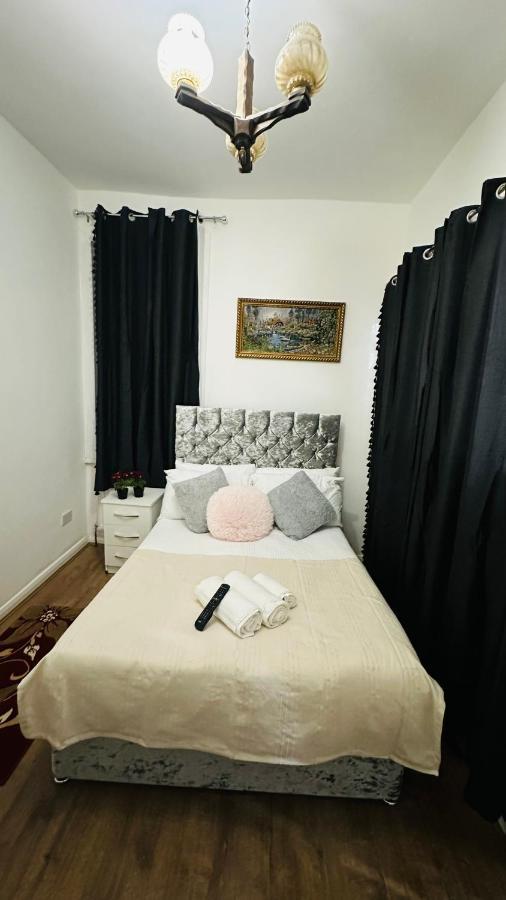 City Lodge Excel Londra Esterno foto