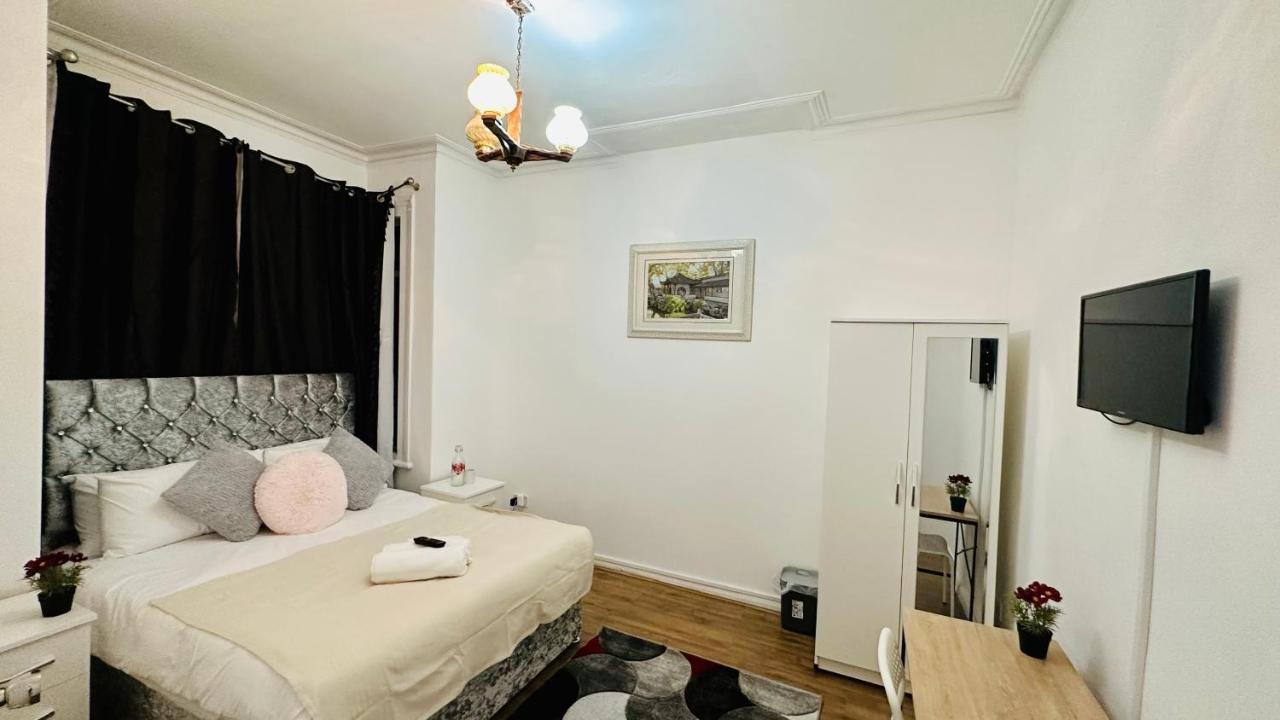 City Lodge Excel Londra Esterno foto