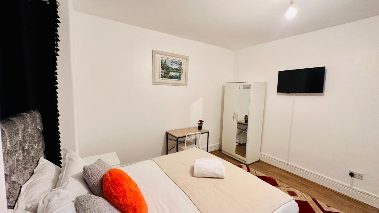 City Lodge Excel Londra Esterno foto