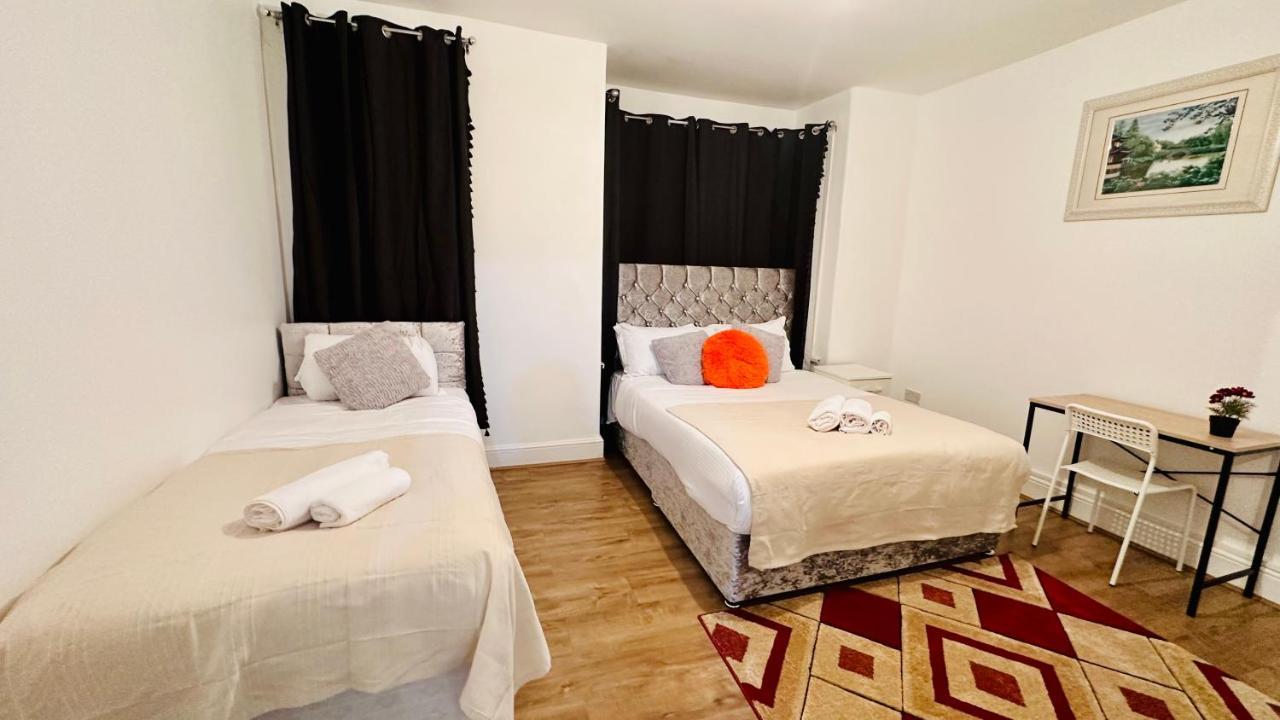 City Lodge Excel Londra Esterno foto